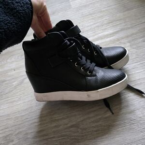 Athlefit Women's Lace Up Wedge Sneakers